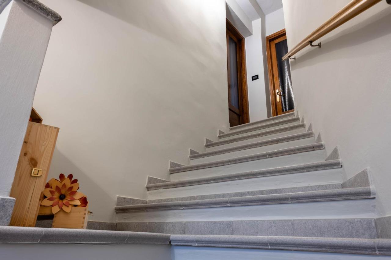 Alla Torre - Nel Cuore Del Borgo Storico Castagnole delle Lanze Exterior foto